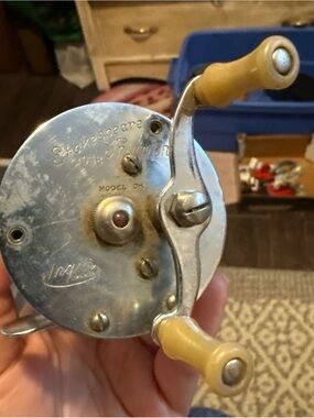 Vintage Shakespeare 1958 Triumph Fishing Reel Working Condition